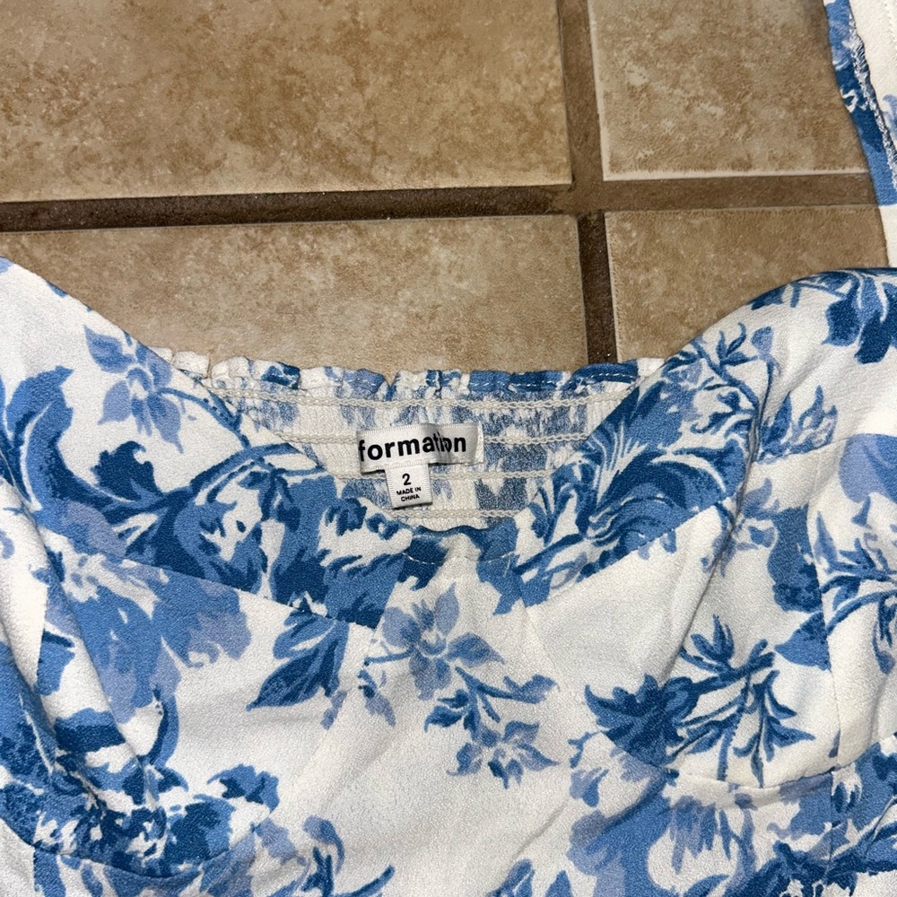 Reformation Reign Top in Olympia Size 2 - Picture 2 of 6